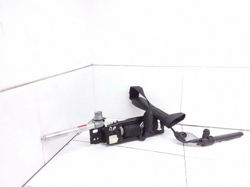 Front seatbelt – Volvo V50 (2008-2012)