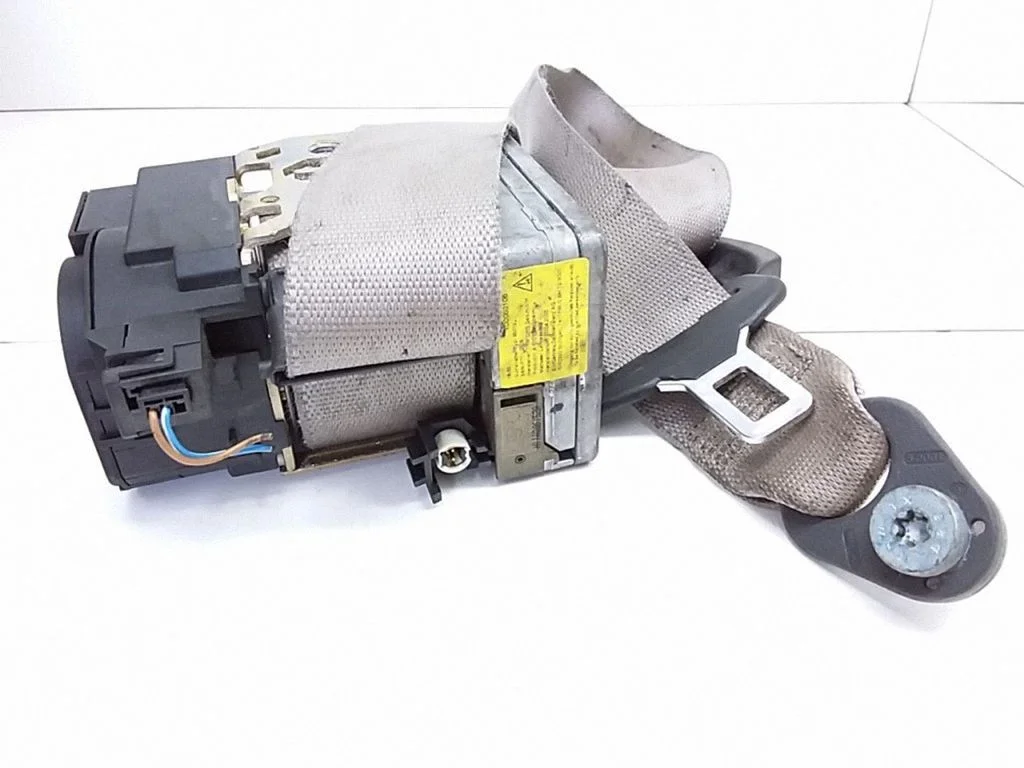 Front seatbelt – Mercedes-Benz S-Class W220 (1998-2006)
