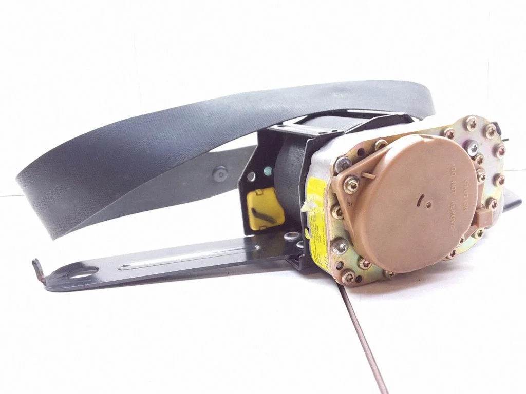 Front seatbelt 86884BU001