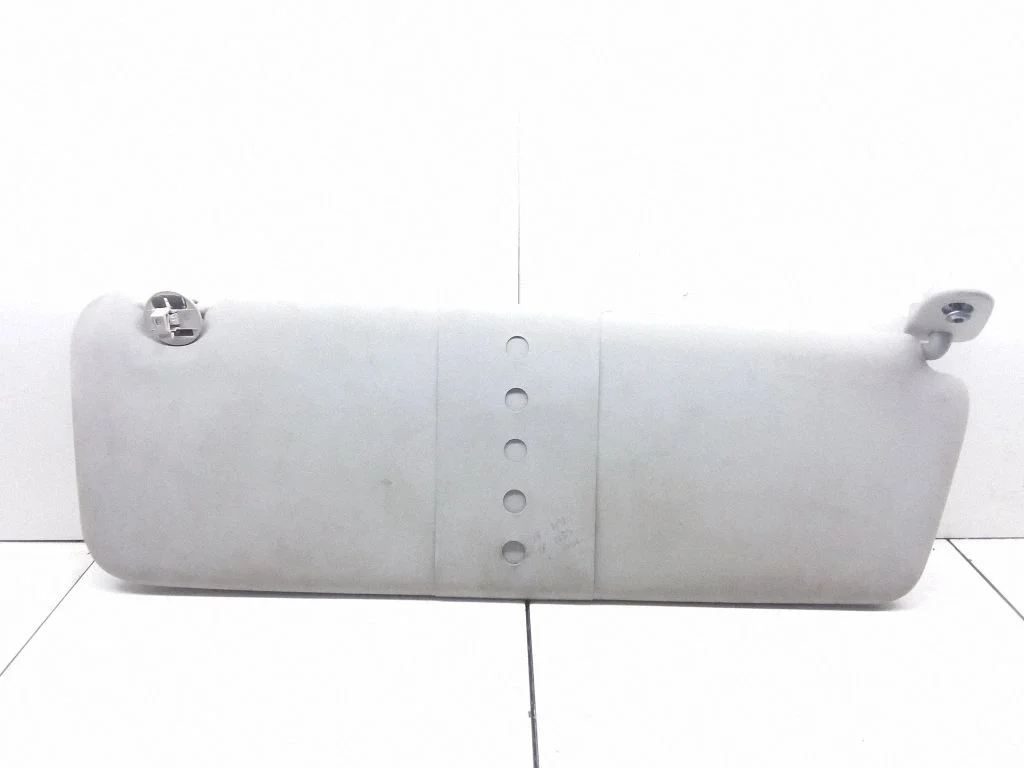 Sun visor