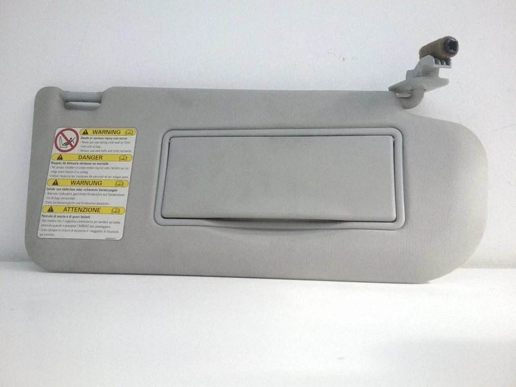 Sun visor