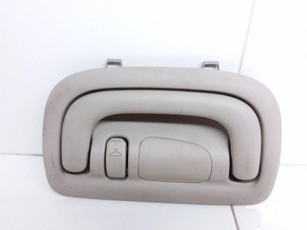 Rear interior roof grab handle – Chrysler Grand Voyager III (1995-2000)