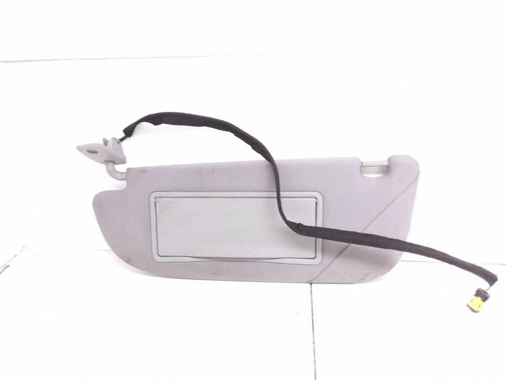 Sun visor