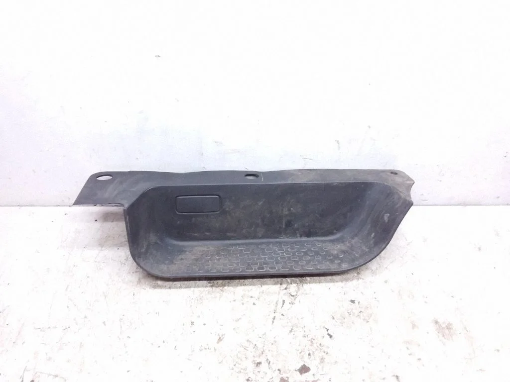 Front sill trim cover – Opel Vivaro (2014-2018)