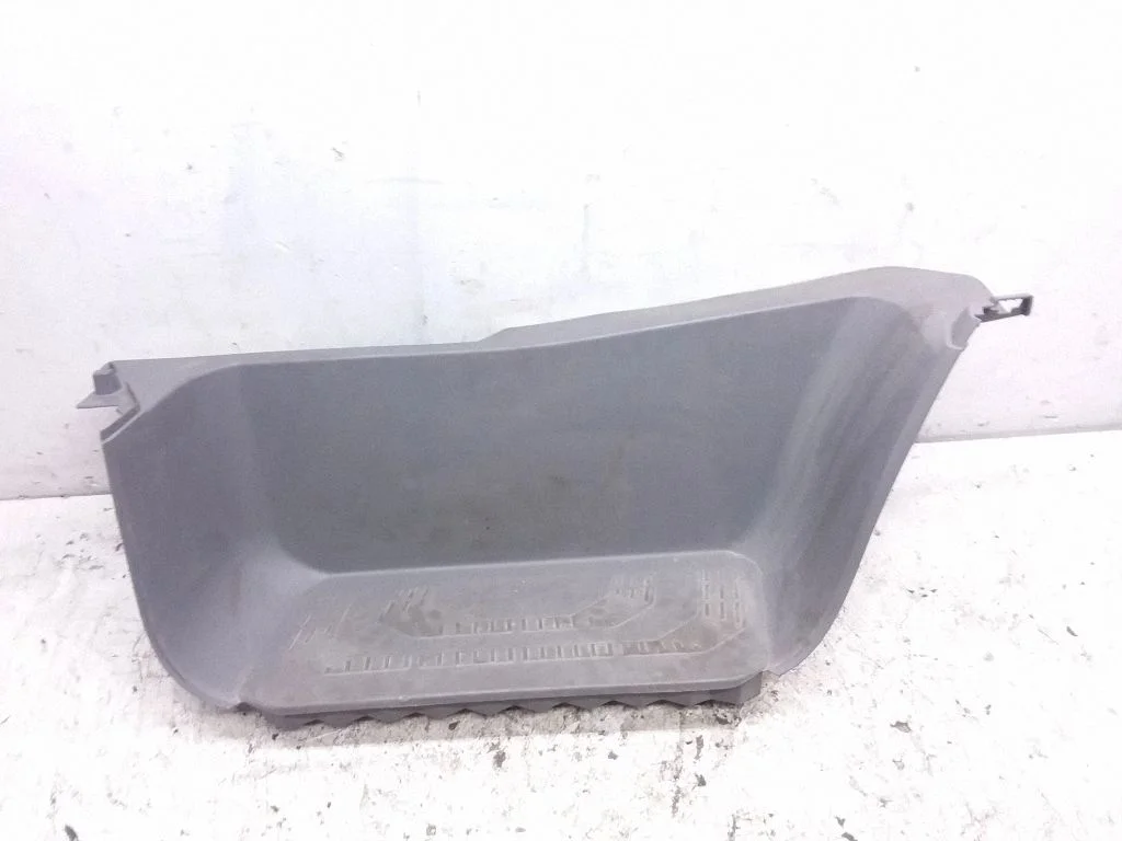 Front sill trim cover – Volkswagen Crafter (2017-)