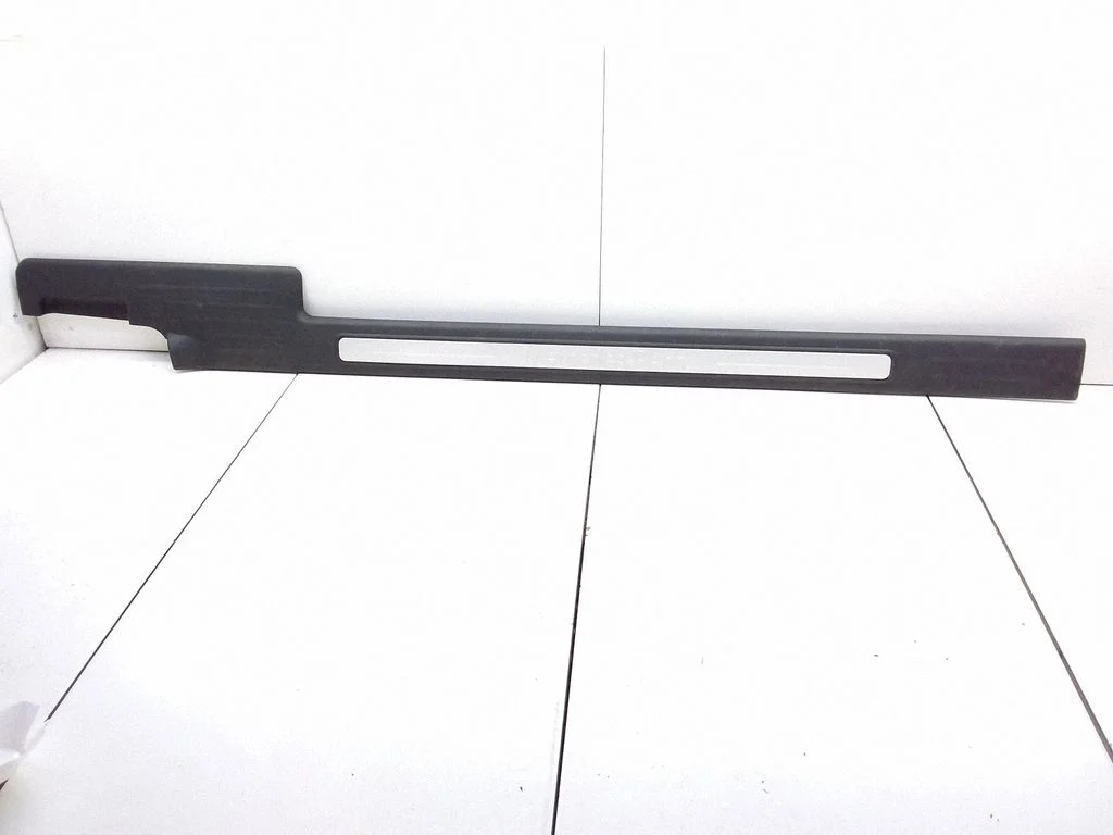 Front sill trim cover – Mercedes-Benz A-Class W169 (2004-2012)