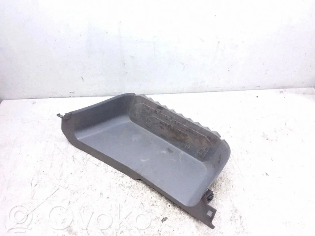 Front sill trim cover – Volkswagen Crafter (2017-)