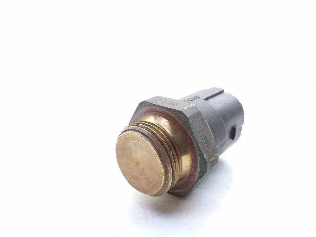 Coolant temperature sensor – Volkswagen Caddy (1996-2003)