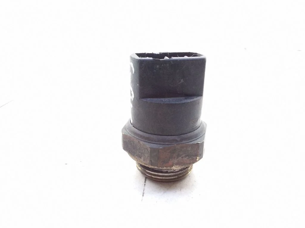 Coolant temperature sensor 321959481C