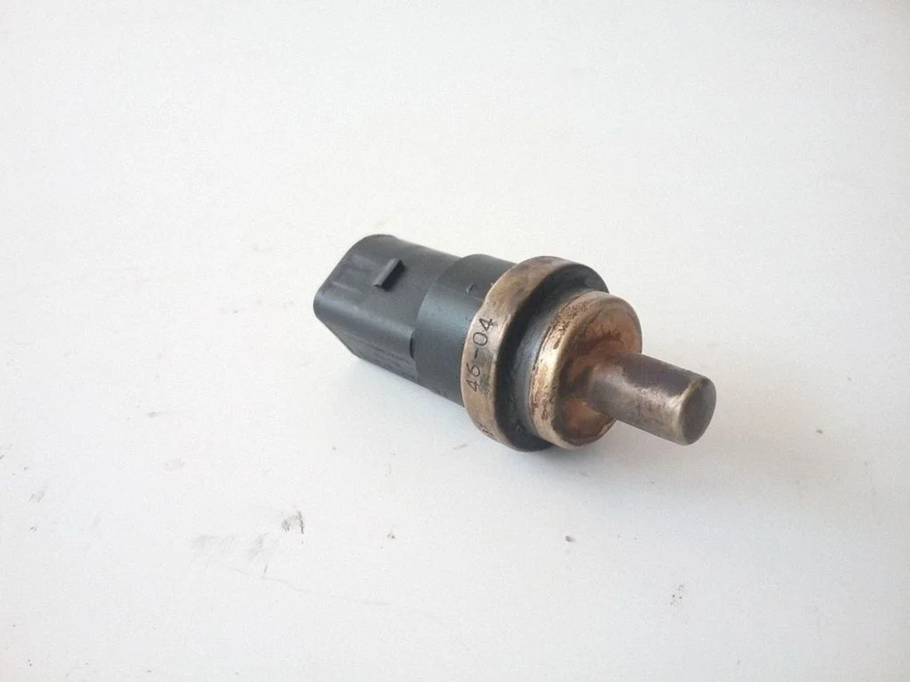 Czujnik temperatury płynu chłodniczego – Volkswagen Passat B5.5 (2001-2005)