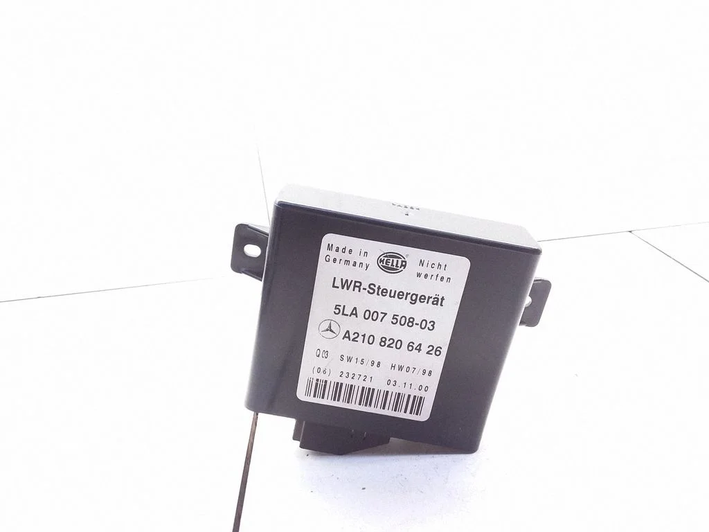 Citi instrumenti – Mercedes-Benz E klase W210 (1995-2002)