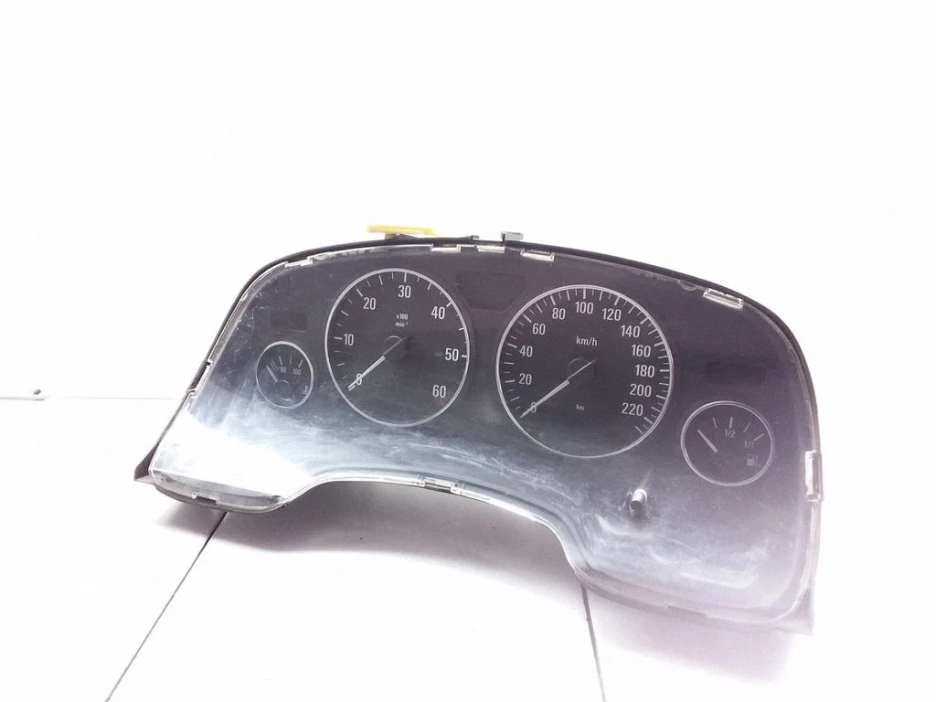 Speedometer (instrument cluster) – Opel Zafira A (1999-2005)