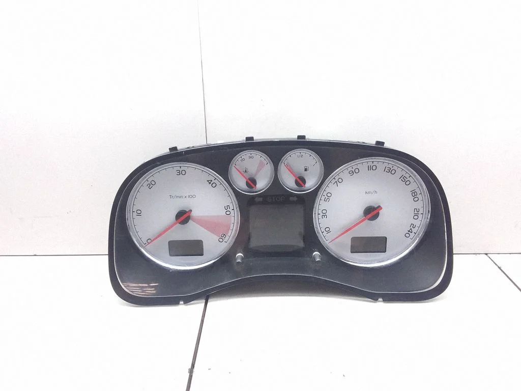 Speedometer (instrument cluster) – Peugeot 307 (2005-2008)