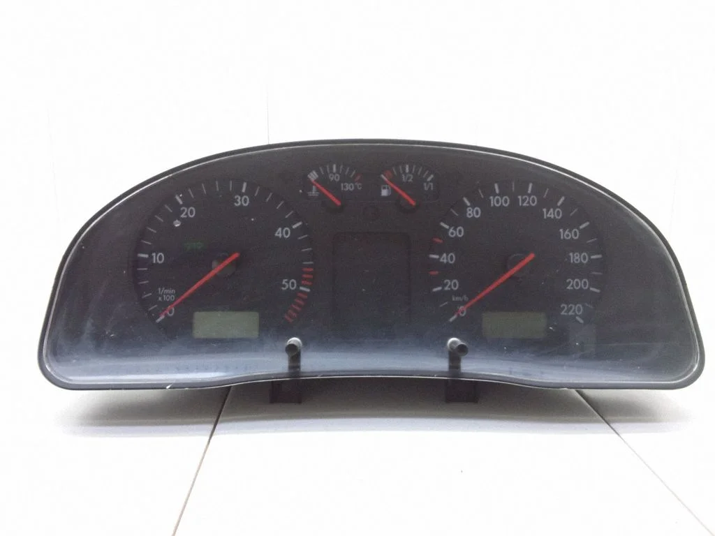 Spidomeeter (näidikuplokk) – Volkswagen Passat B5 (1997-2000)