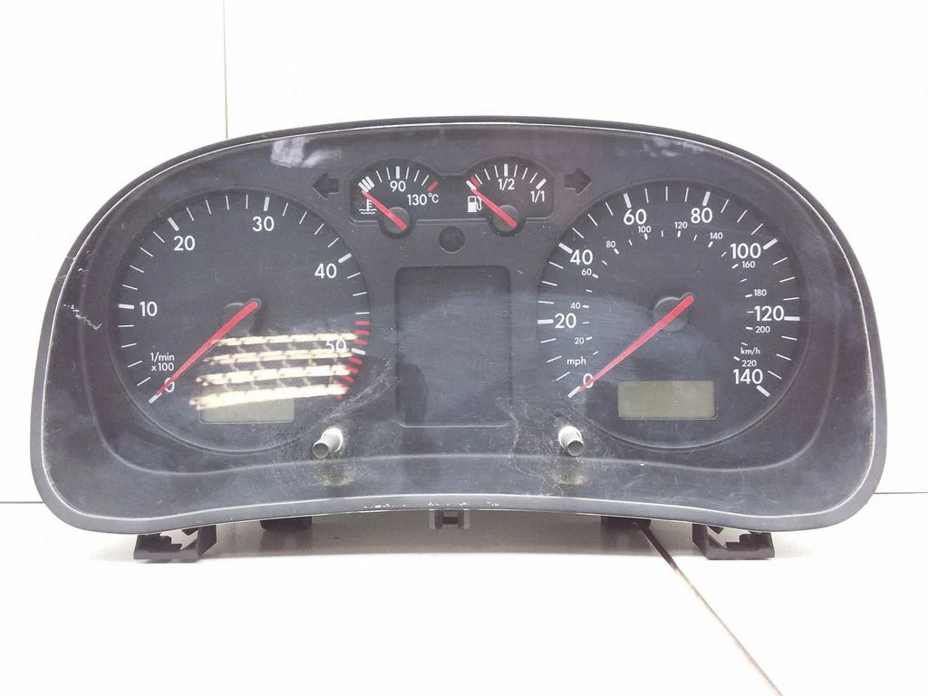 Spidomeeter (näidikuplokk) – Volkswagen Bora (1998-2005)