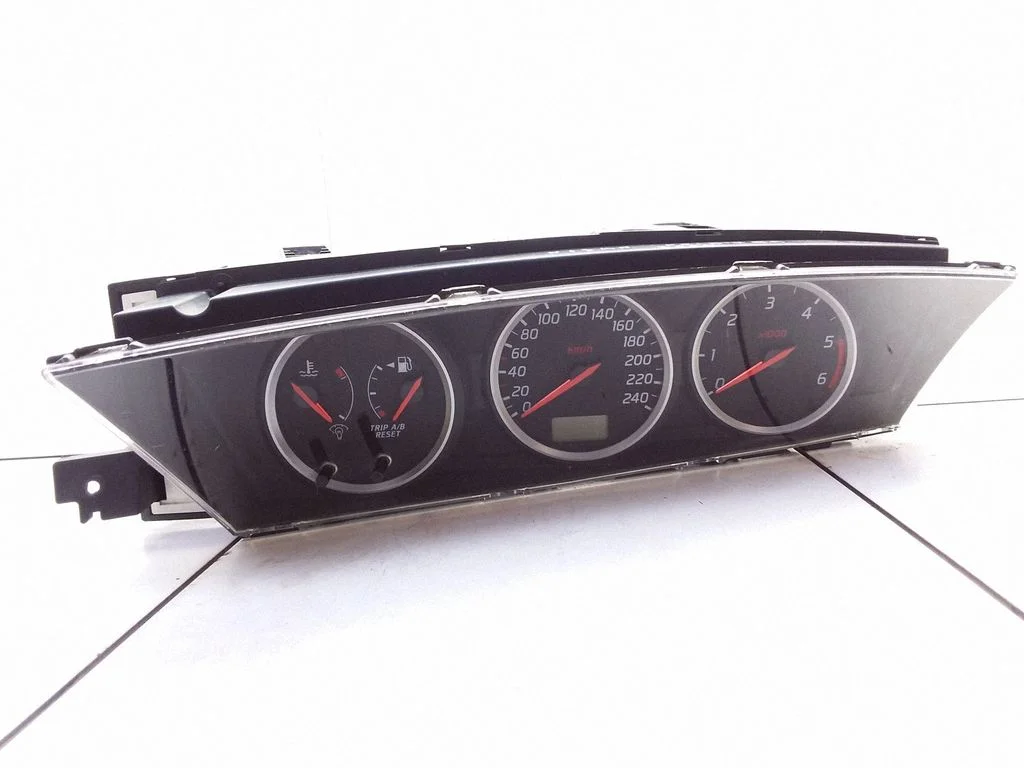 Spidometrs (instrumentu panelis) – Nissan Primera (2002-2007)