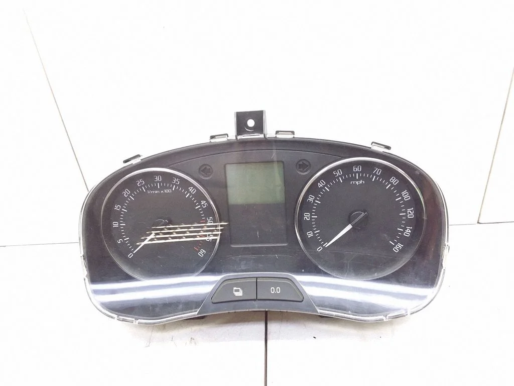 Spidomeeter (näidikuplokk) – Skoda Fabia Mk2 (5J) (2007-2014)