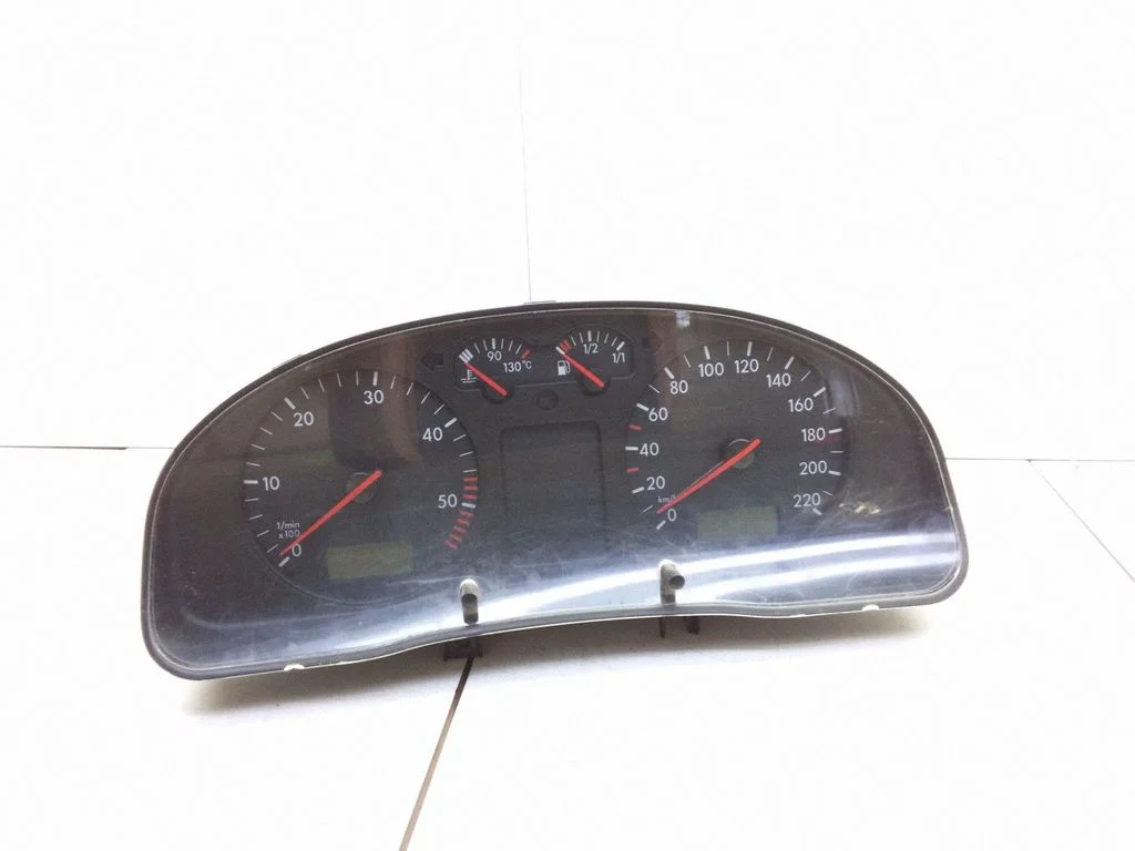 Speedometer (instrument cluster) – Volkswagen Passat B5 (1997-2000)