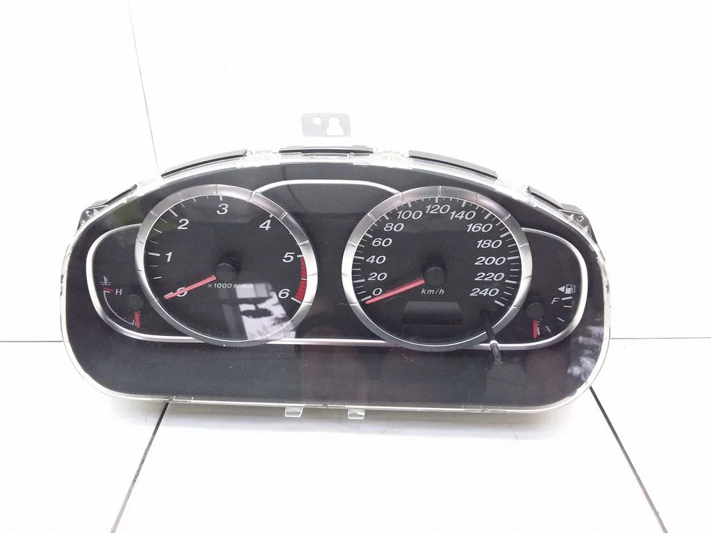 Spidometrs (instrumentu panelis) – Mazda 6 (2002-2008)
