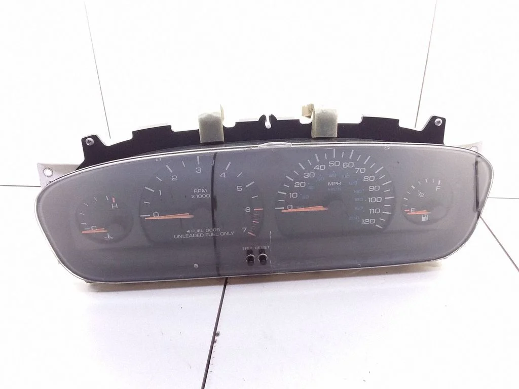 Speedometer (instrument cluster) P04685620
