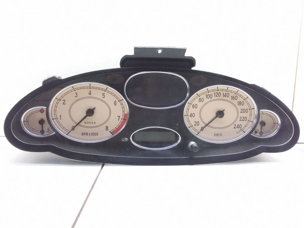 Speedometer (instrument cluster) YAC110417