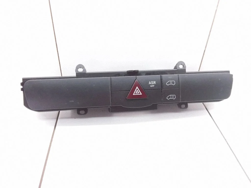 Hazard light switch – Mercedes-Benz Sprinter W906 (2006-2018)