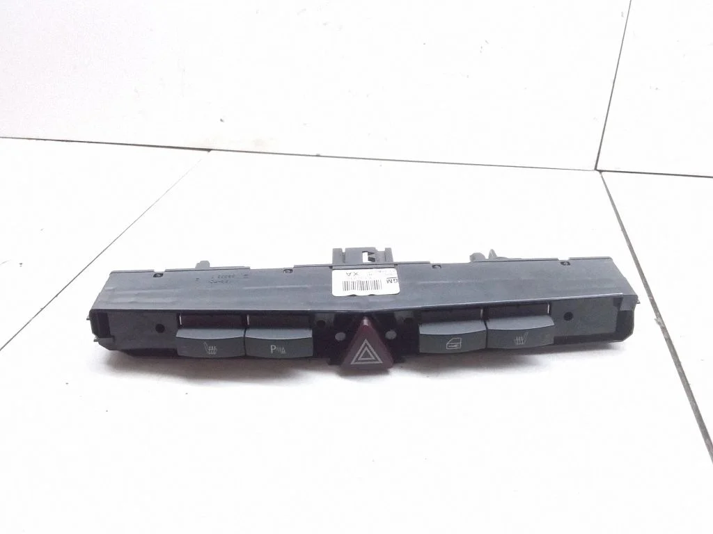 Ohutulede lüliti – Opel Zafira B (2005-2014)