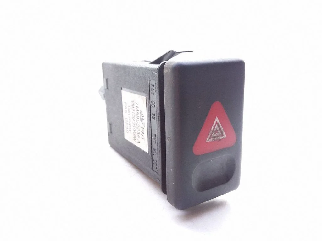 Hazard light switch 7M5953235A