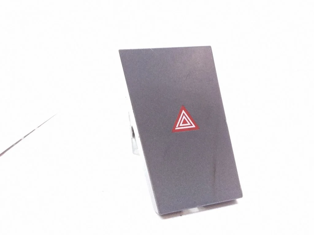 Hazard light switch – Opel Vectra C (2002-2005)