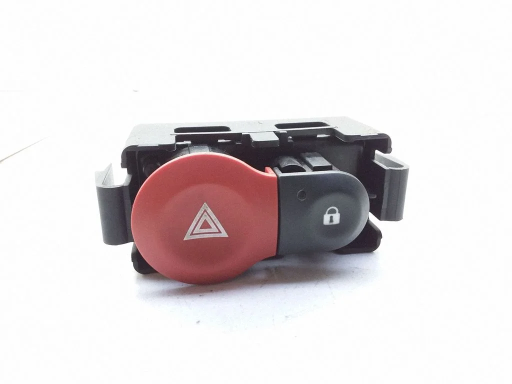 Hazard light switch 8200214896