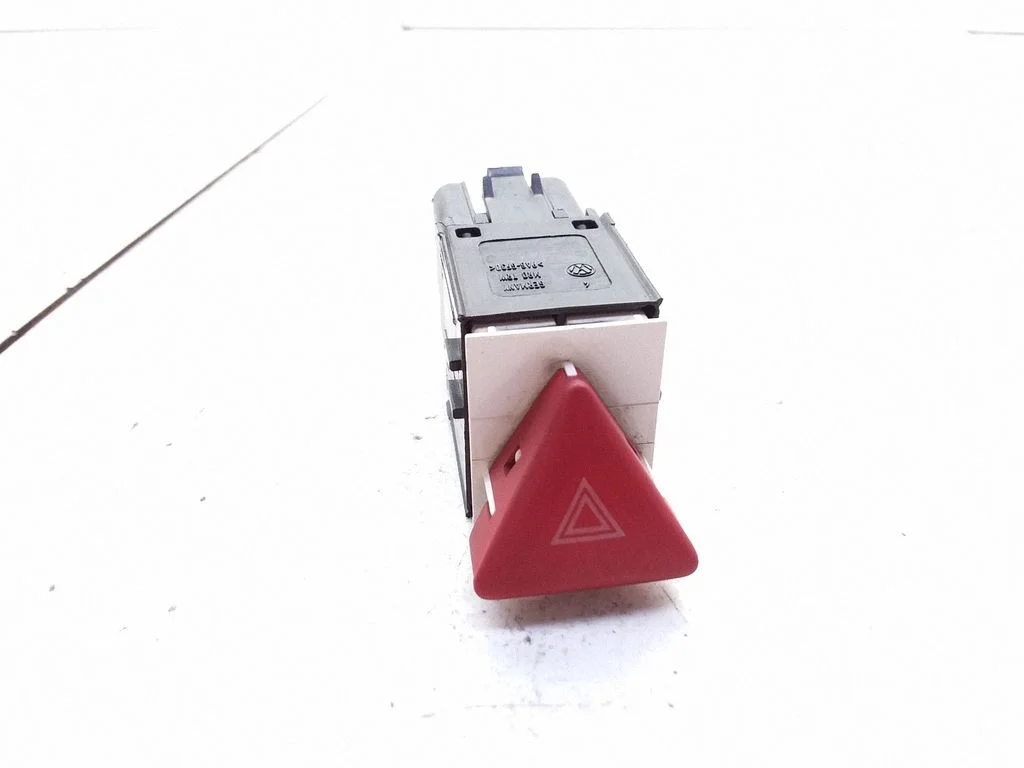 Hazard light switch – Volkswagen Passat B6 (2005-2010)