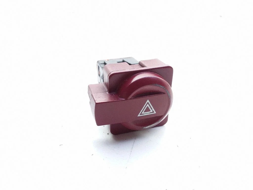 Hazard light switch – Citroen C4 I (2004-2010)