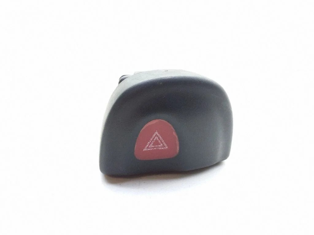 Hazard light switch – Renault Scenic I (1996-2003)