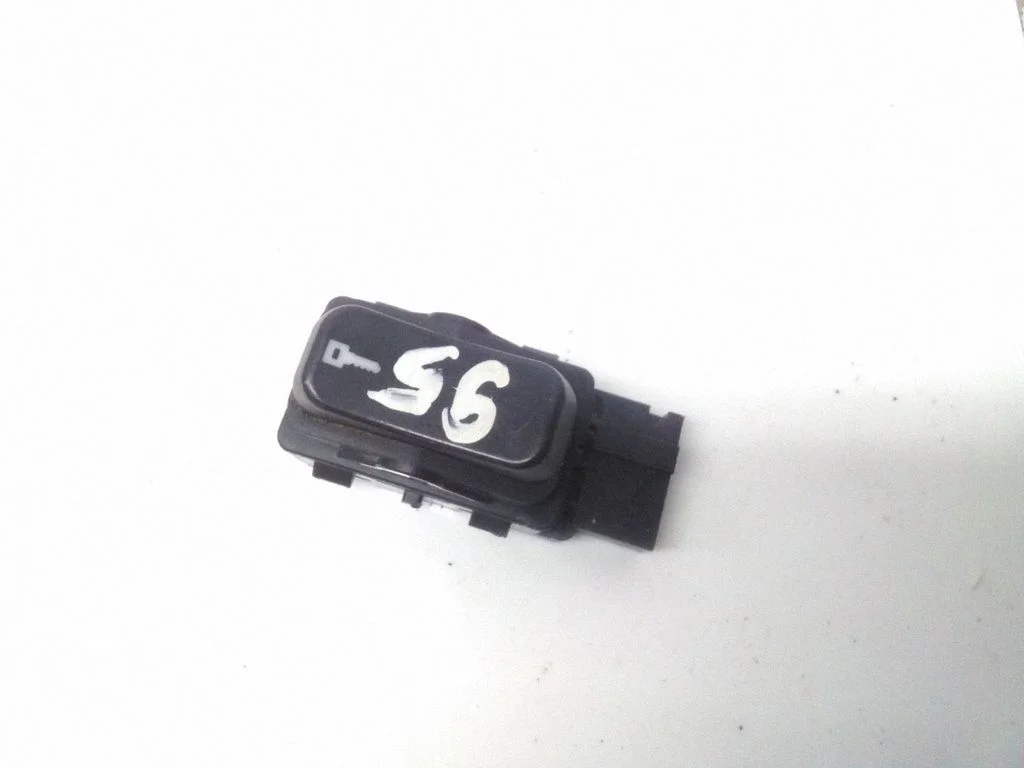 Central locking switch button 4617593