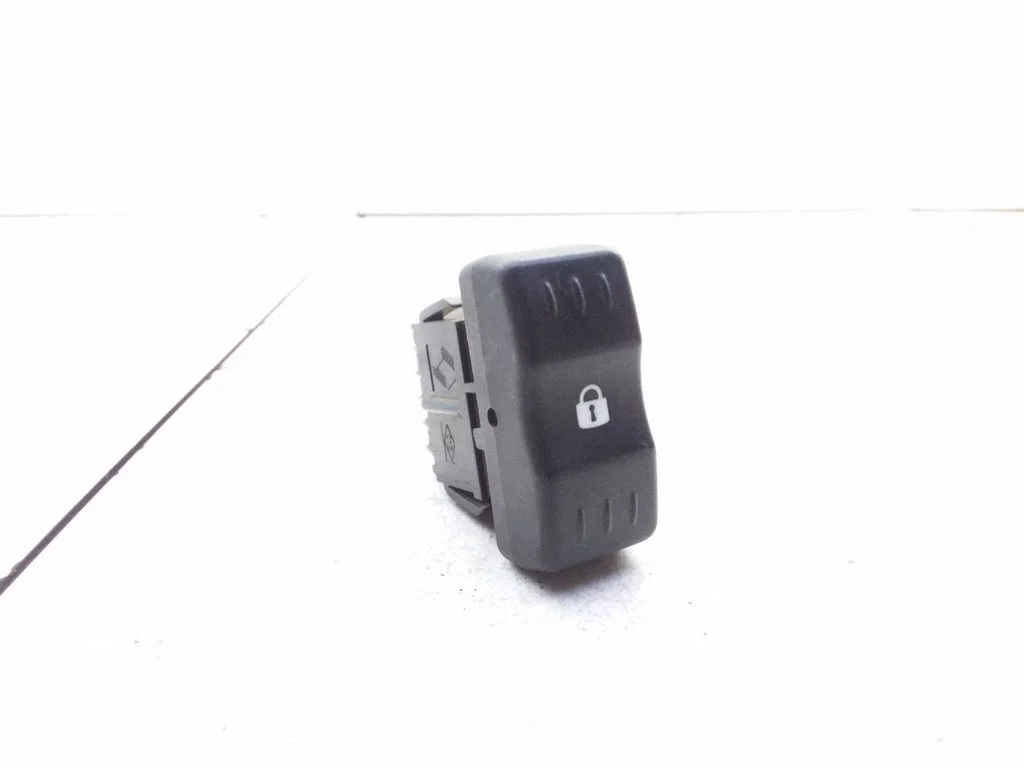 Central locking switch button 213517 – Renault Logan I (2004-2013)