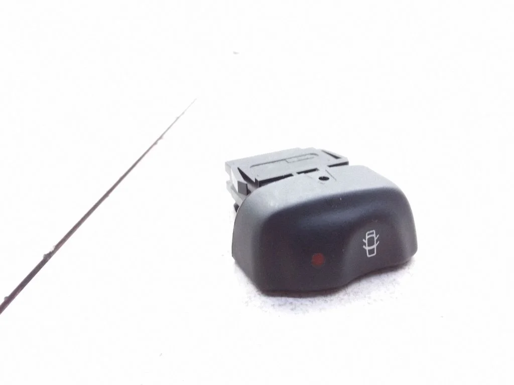 Central locking switch button 429993B