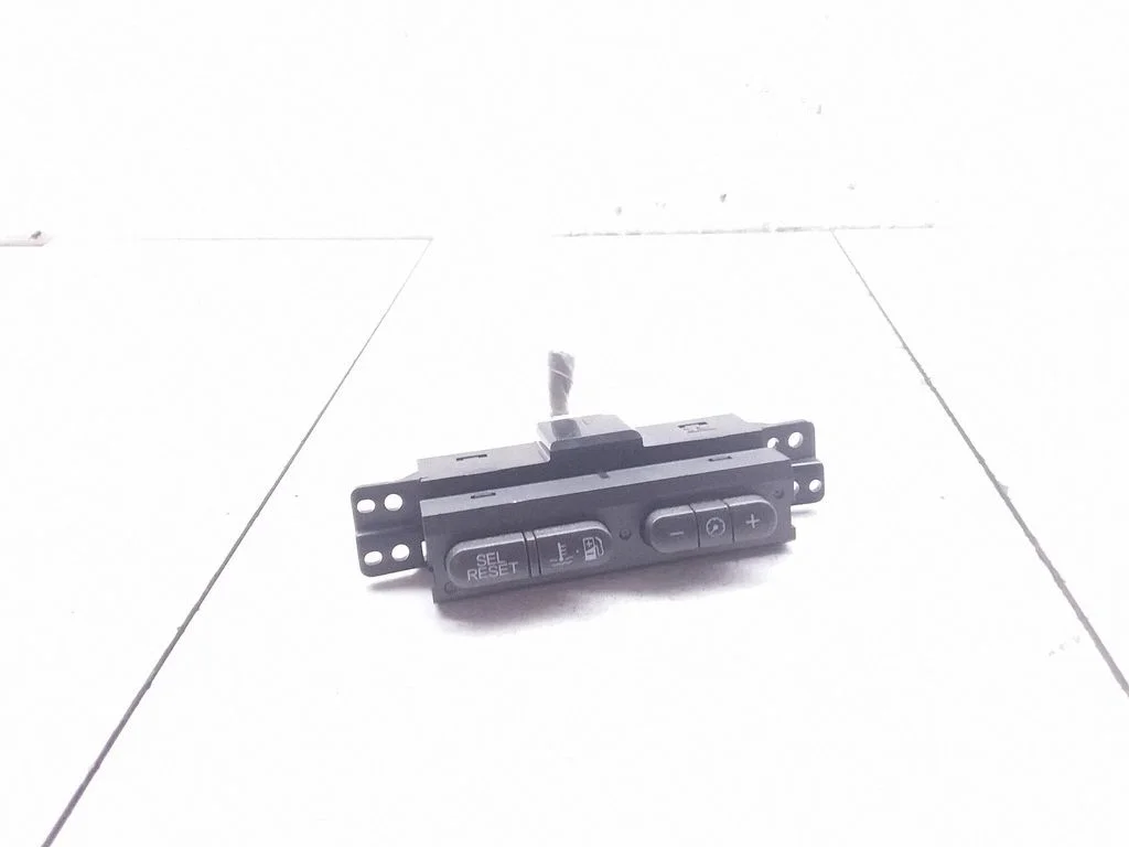 Pozostałe przełączniki i pokrętła M30084