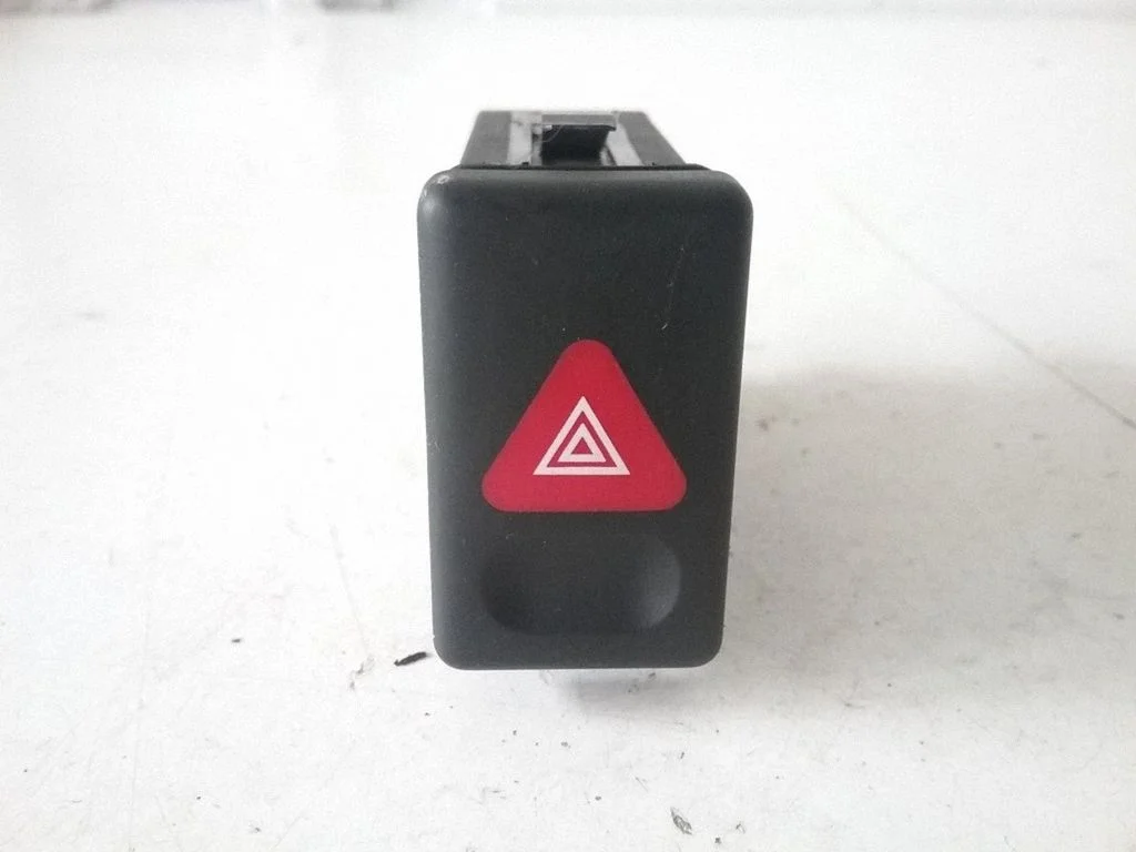 Hazard light switch 7M5953235A