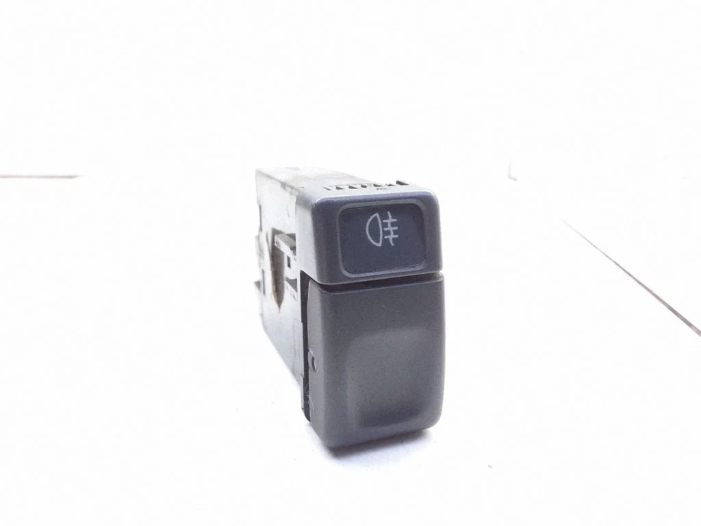 Fog light switch
