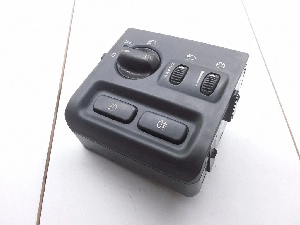 Light switch – Volvo S40, V40 (1995-2004)
