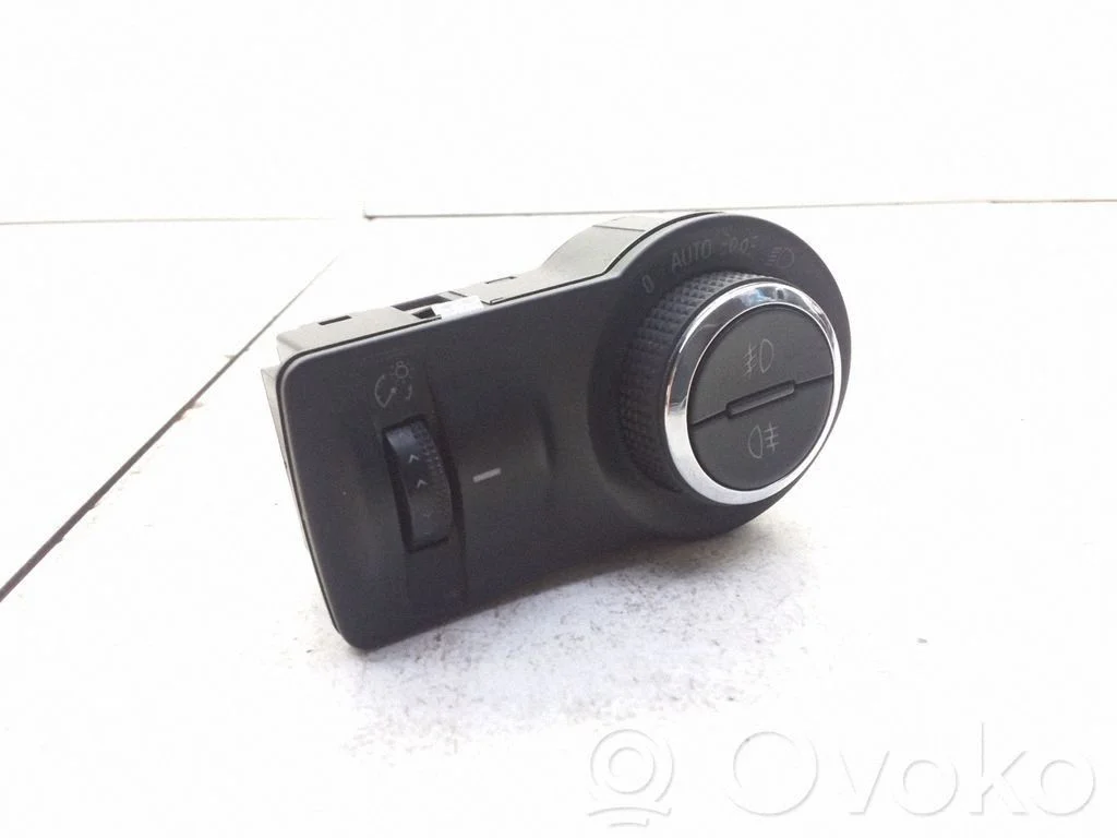 Light switch – Opel Insignia A (2008-2017)