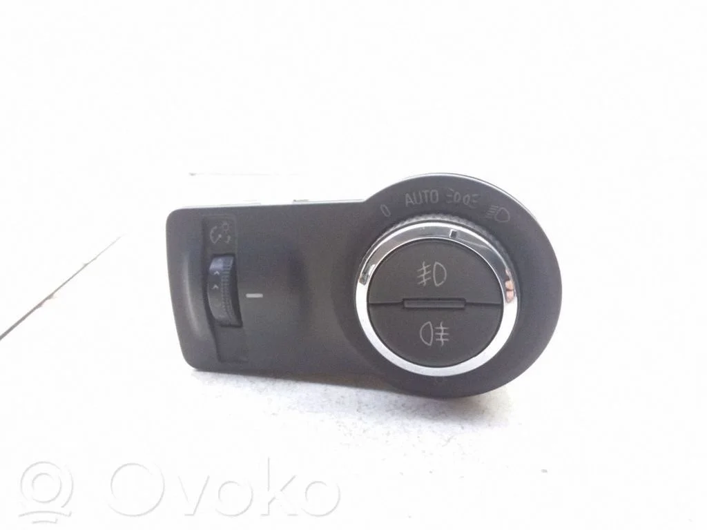 Light switch – Opel Insignia A (2008-2017)