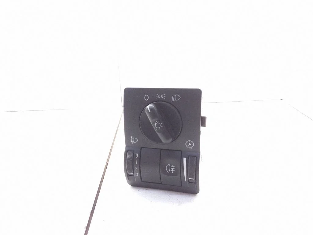 Light switch 9116615 – Opel Combo C (2001-2011)