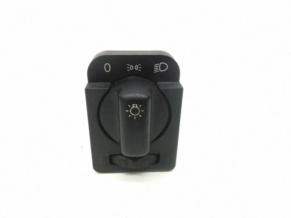 Przełącznik świateł – Opel Vectra A (1988-1995)