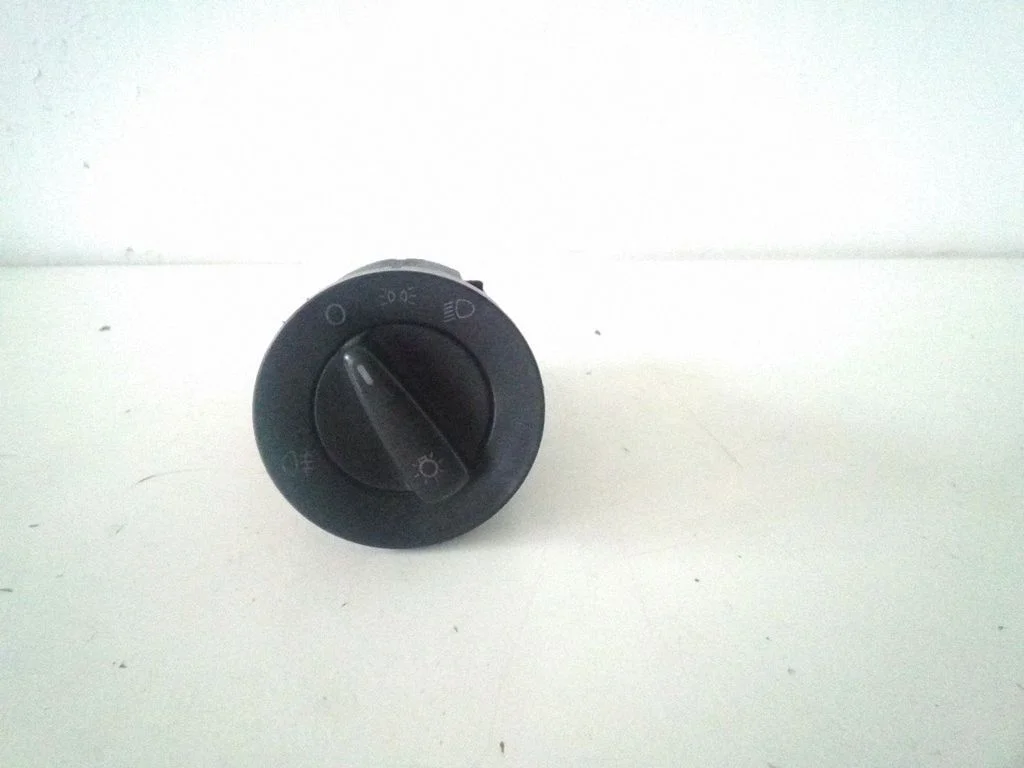 Light switch 1C0941531