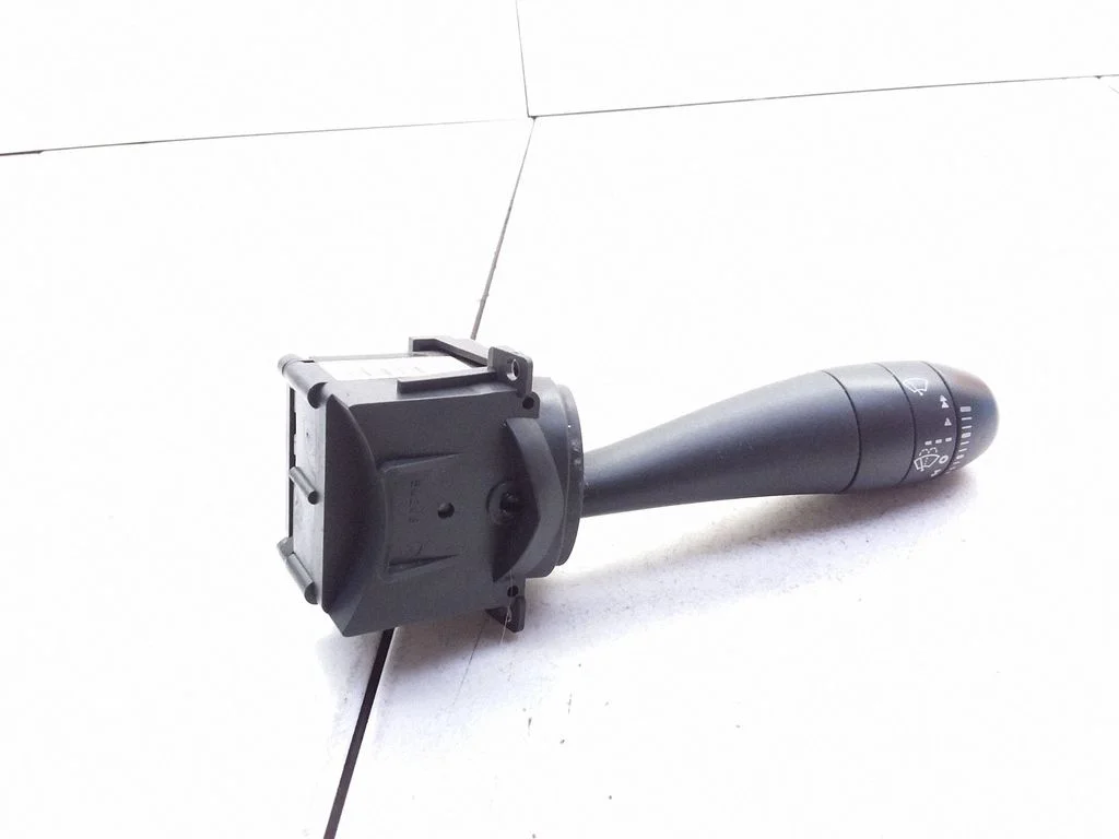 Slotiņu ātruma slēdzis XPE100321LNF