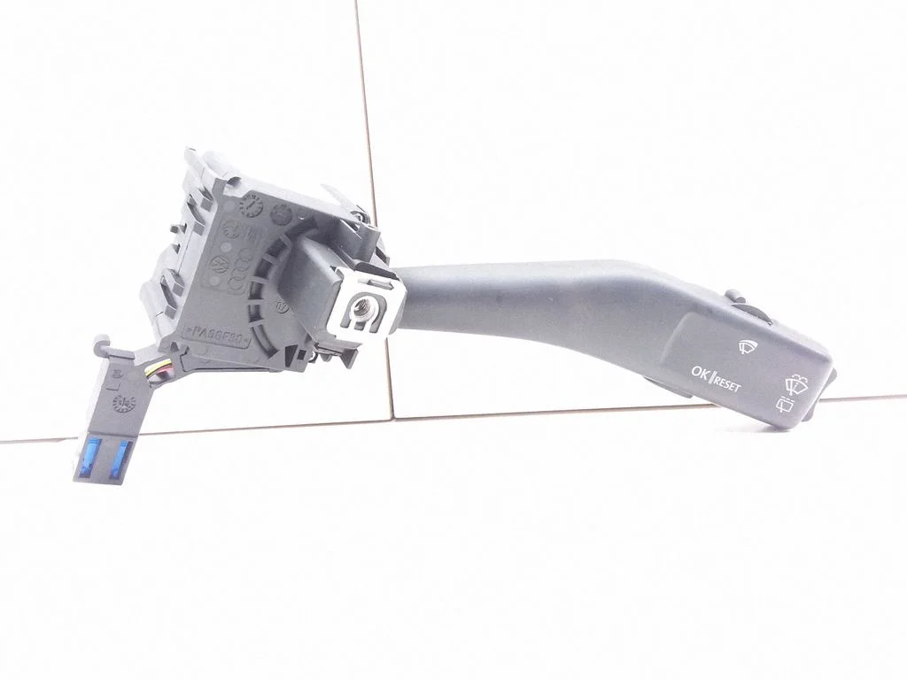 Wiper speed switch – Volkswagen Touran I (2003-2010)
