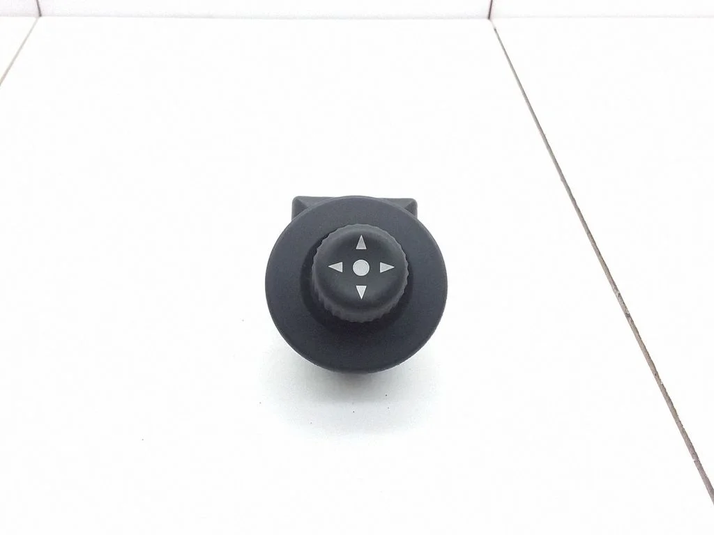 Wing mirror switch – Citroen Berlingo (2003-2007)