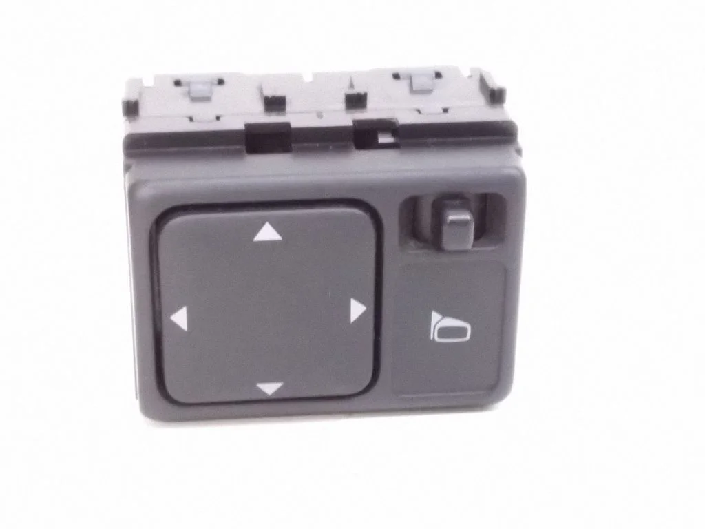 Wing mirror switch 040726