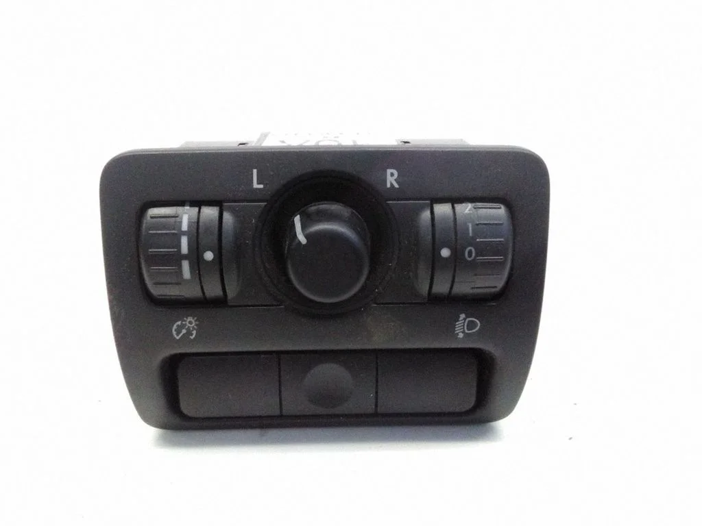 Wing mirror switch – Subaru Legacy (2004-2006)